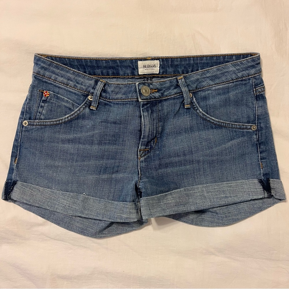 Hudson medium wash denim shorts 2in inseam size 29